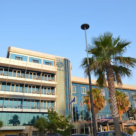 Hotel Vlora International Экстерьер фото